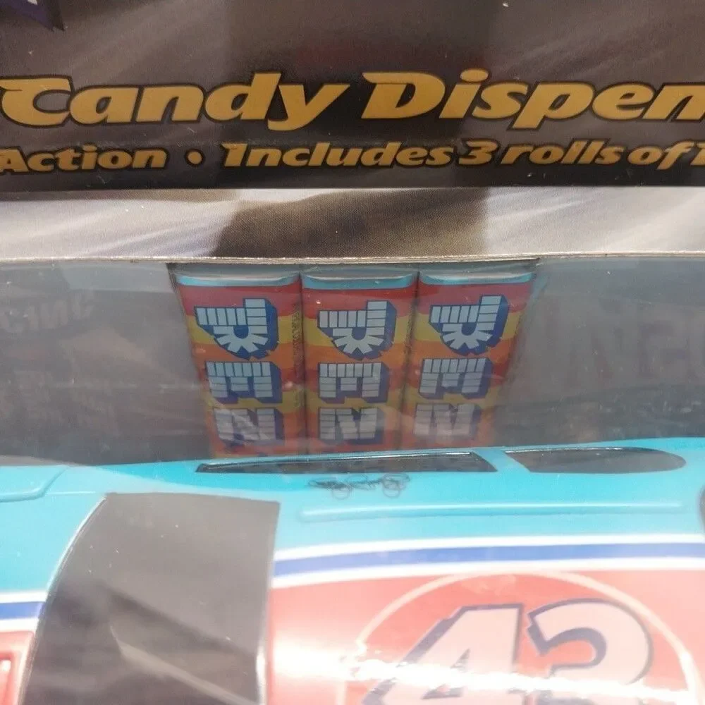 2003 PEZ Toys NASCAR #43 Pull & Go Candy Dispenser Sealed w/ 3 Rolls PEZ